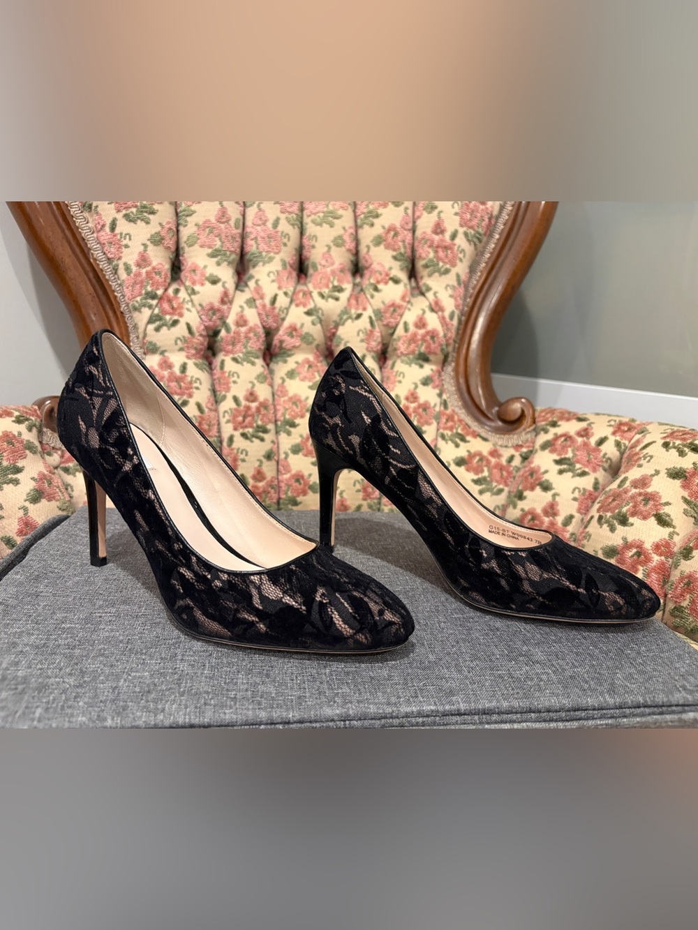 Cole Haan Black and Nude Lace 85 Pump